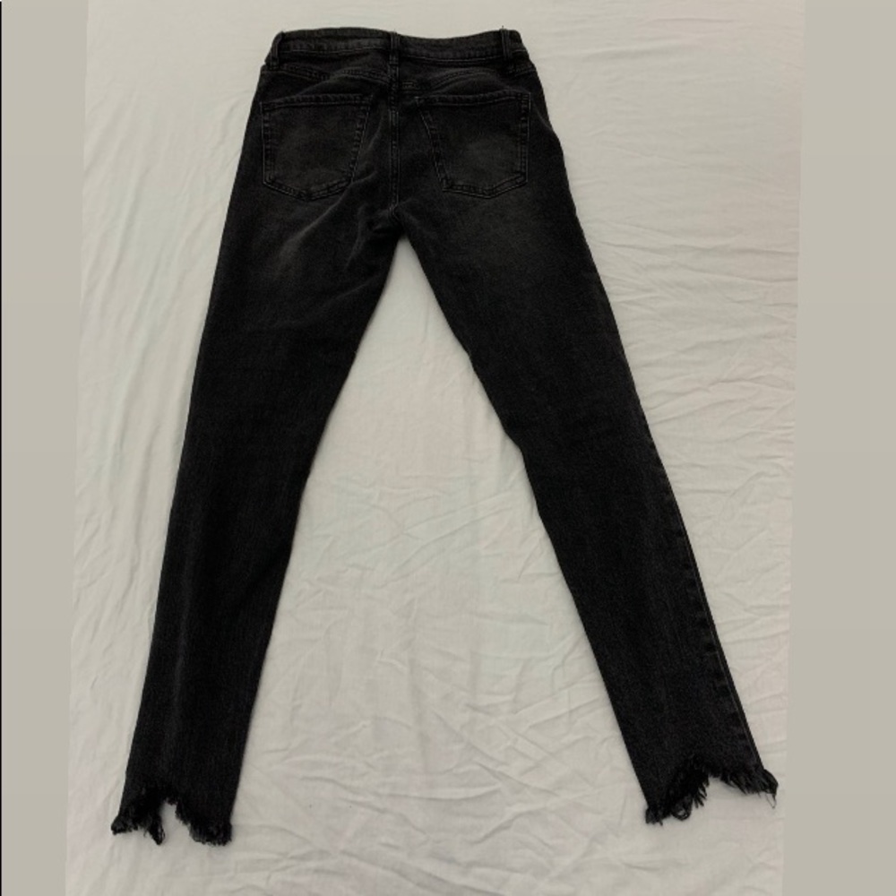 Ripped black jeans